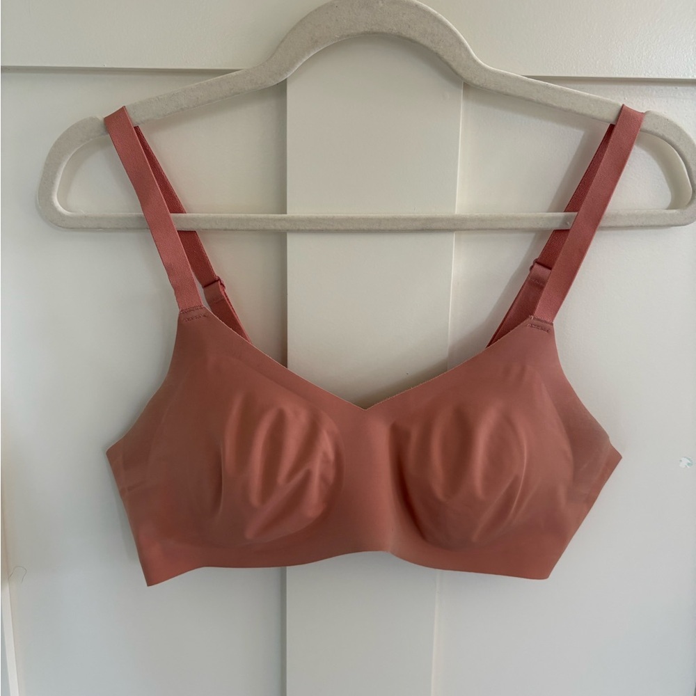 Knix V Neck Seamless Bra in Warm Rose SZ 34B